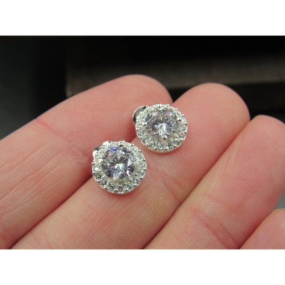 Sterling Silver Wonderful Round CZ Halo Stud Earrings Vintage Wedding Engagement - Picture 2 of 6